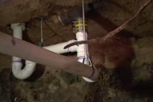 Прокладка труб канализации в подвале
